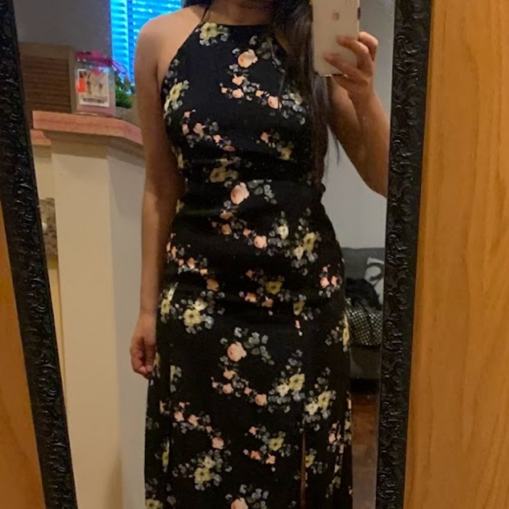 Beautiful Floral Summer Dress!